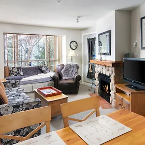 Holiday home Town Plaza By Golden Dreams, Whistler