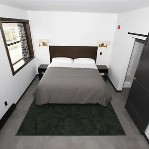 Hotel St. James